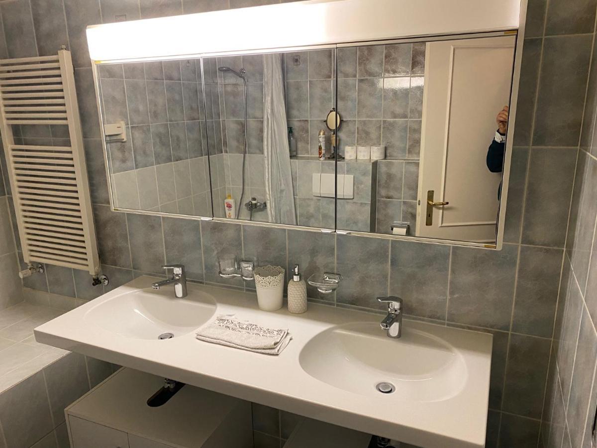 Geneve, Plein Centre,belle Vue Lac, Splendide Et Grand Apartment