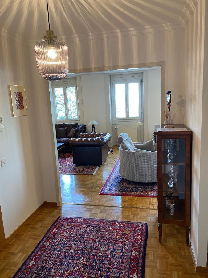 Geneve, Plein Centre,belle Vue Lac, Splendide Et Grand Apartamento Genebra